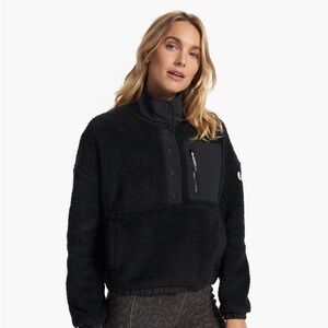 Vuori pull over Sherpa